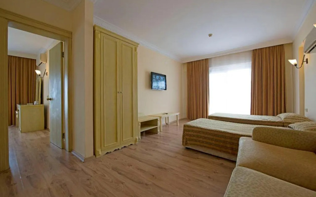 Voxx In Family Club (  EX.ARMAR )