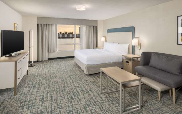 Homewood Suites by Hilton Miami-Airport/Blue Lagoon