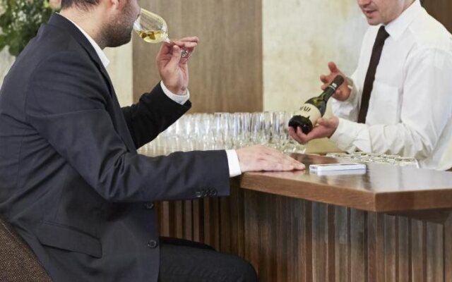 Hotel Botrytis