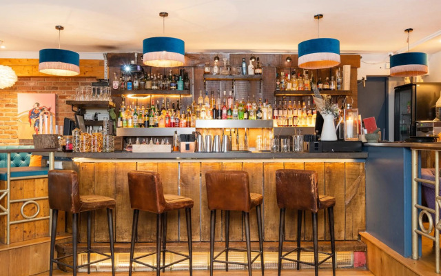 Berkeley Square Hotel