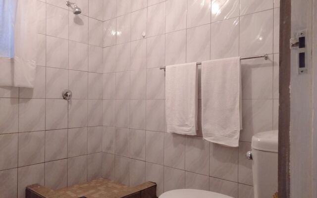 Booked Easy- Guest House -CT Airport