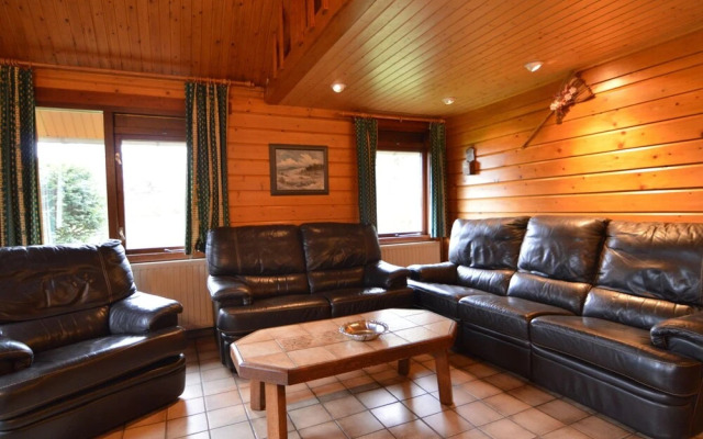 Scenic Chalet in Ovifat