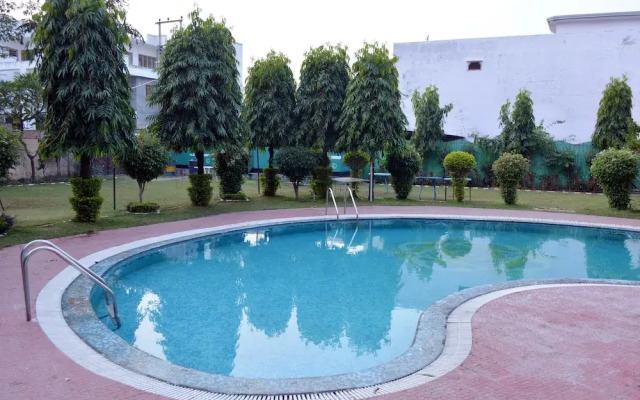 OYO 3140 Classic Residency