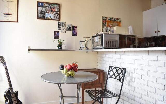 Cozy 1 Bedroom Apartment In 14th