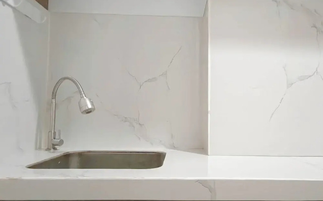 Basic Studio Apartment At Tamansari Skylounge Makassar