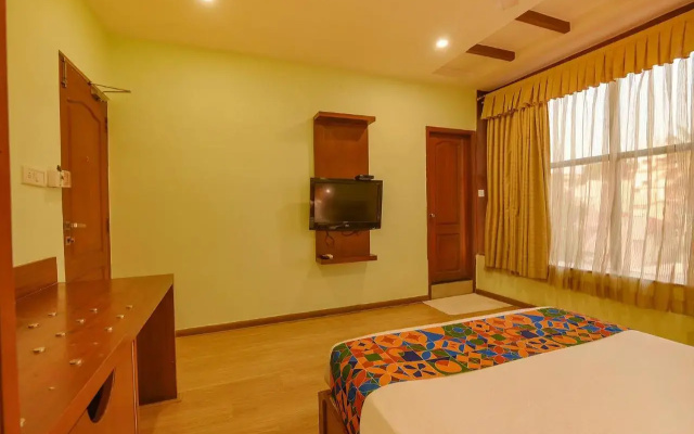 Fabhotel The Btm Palace