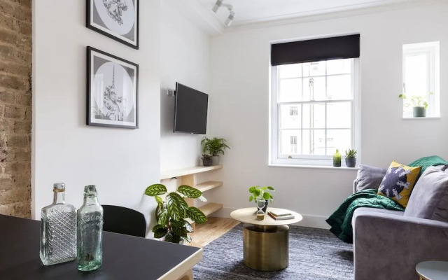 Bloomsbury Apartments by Flying Butler
