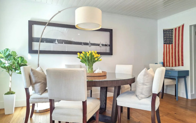 Airy Nantucket Escape in Historic Downtown!