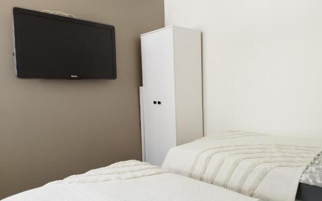 Courtyard Condo Twin