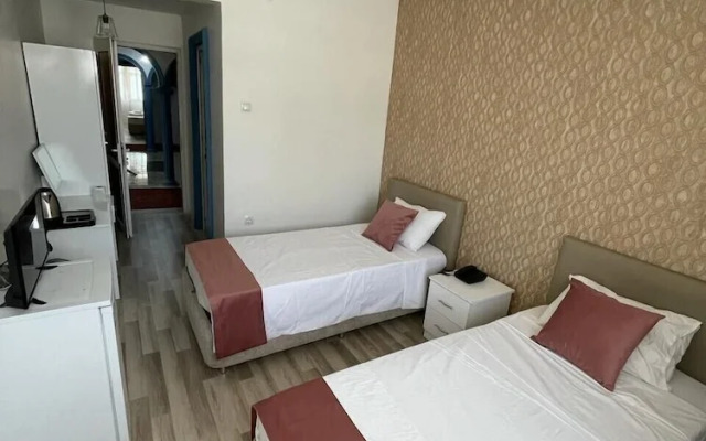 Ararat Hotel