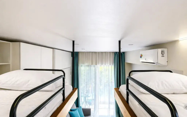 Добрый Хост│Апартаменты на 4 человек "Лагуна" с бассейном и пляжем