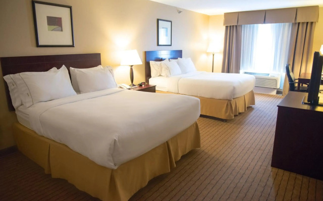 Holiday Inn Express Devils Lake by IHG