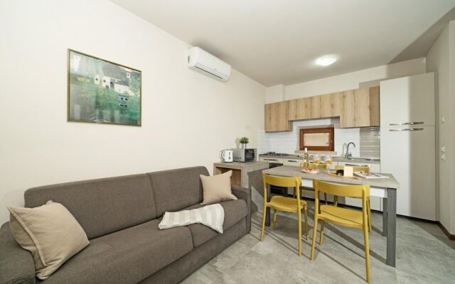 Lauri 0 18 by Wonderful Italy