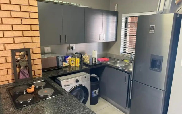 Eazy Apartment by Mall of Africa