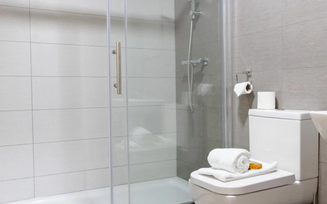 Lovely 2 Bedroom Apartment Near City Centre