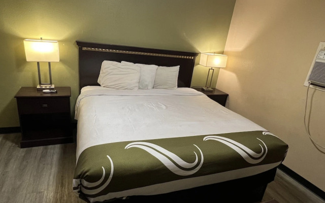 Country Inn-Giddings
