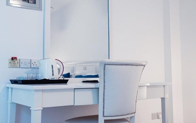 Nereus Hotel