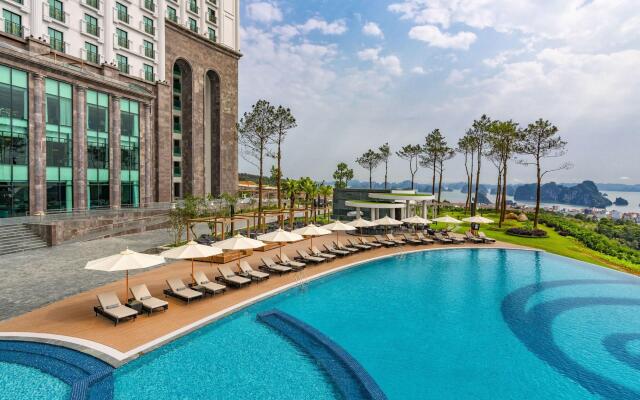 FLC Halong Bay Golf Club & Luxury Resort