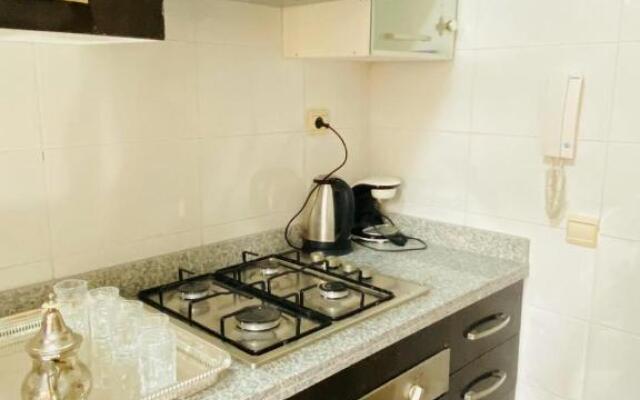 Relax Apartment (Near Casa Voyageurs)