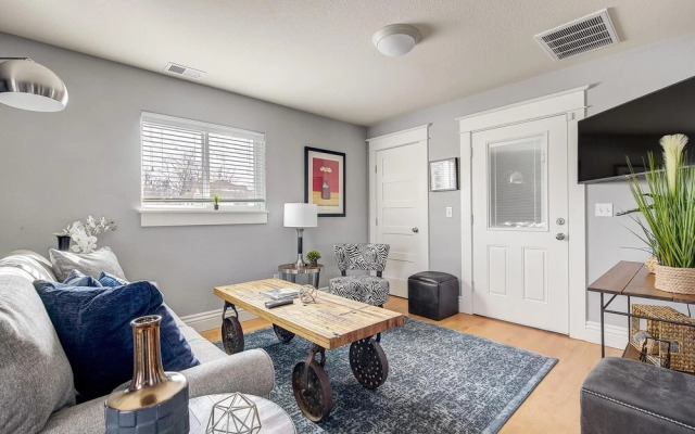 Jen4136 - Carriage House With Lovely Courtyard