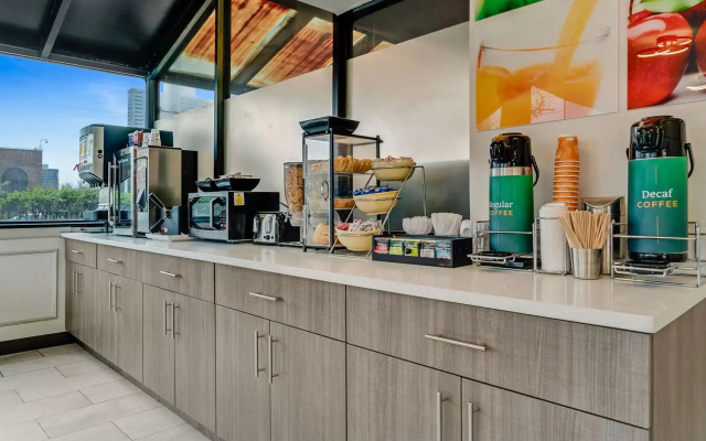 Quality Inn Detroit Downtown