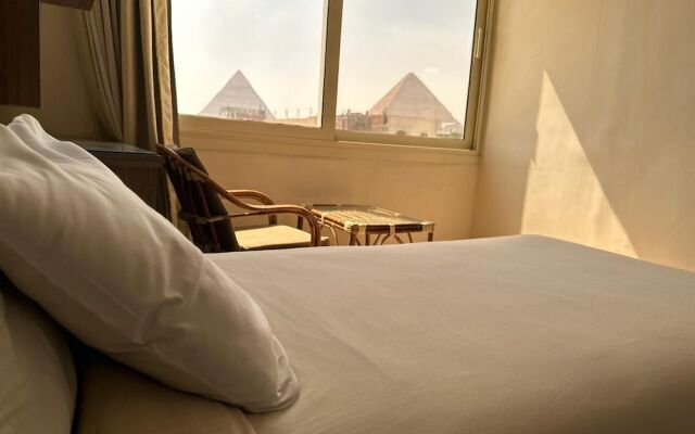 Hassan Pyramids Hotel
