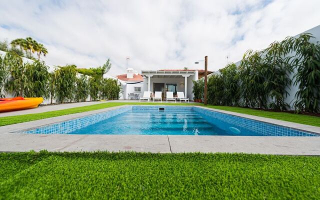 Villas Pasito Blanco