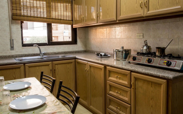 Al Bateel Hotel Apartments