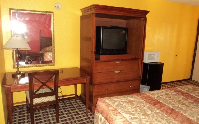 OYO Hotel Atlanta TX Hwy 59