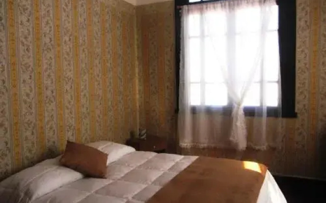 Hostal Odeón