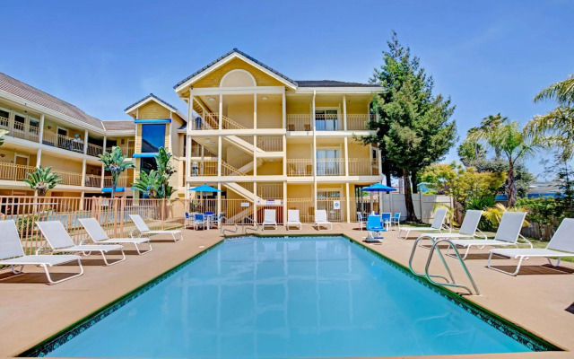 Hotel Solares
