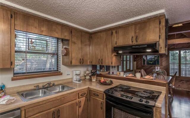 Antler Crossing - Two Bedroom Cabin