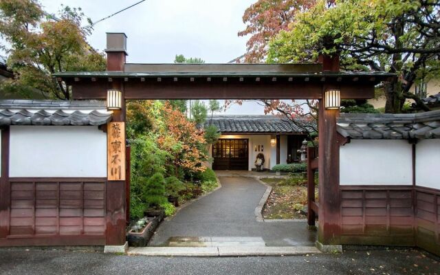 Higashi Ishikawa Ryokan