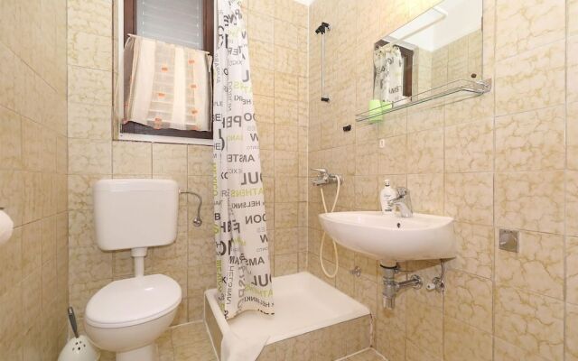 Apartment And Rooms Amenka