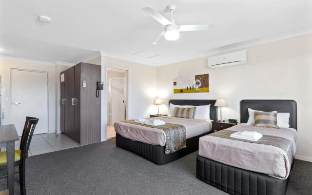 Blackwater Central Motel