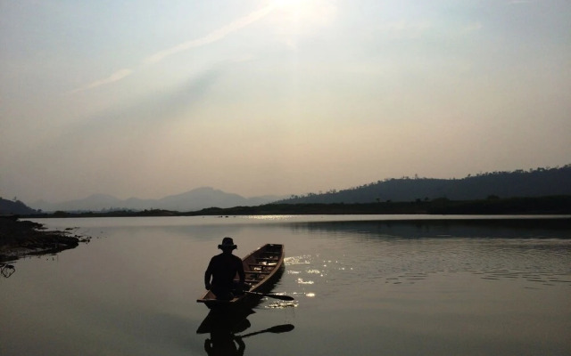 Mekong Riverside Resort & Camping