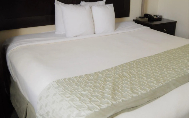 Royal Stay Hotel