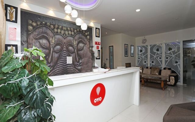 Oyo 9972 Hotel Kingfisher
