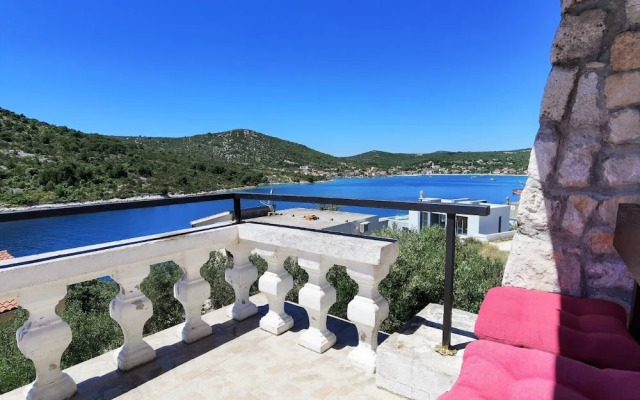 Petar - 30m From the sea - A1