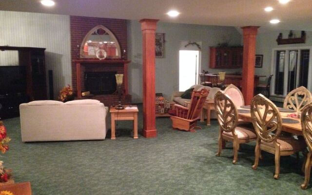 Long House Manor B And B