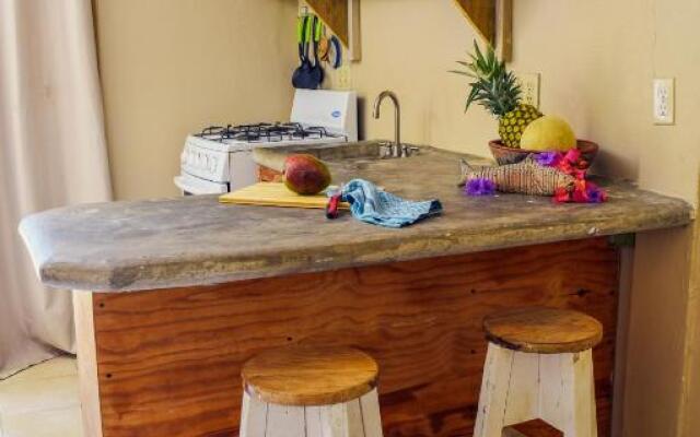 Roatan Backpackers' Hostel