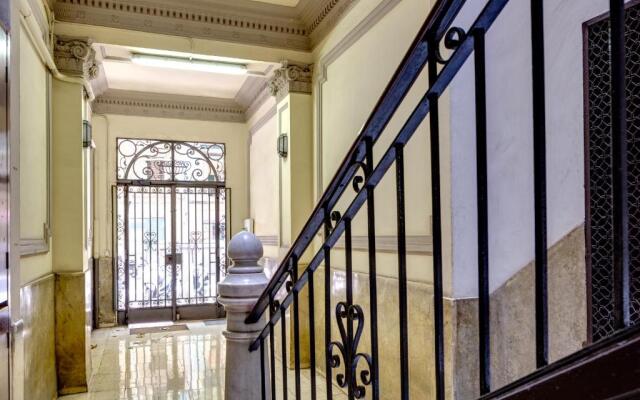 Renovated & Classic 3-Bedroom Sagrada Familia Apt.