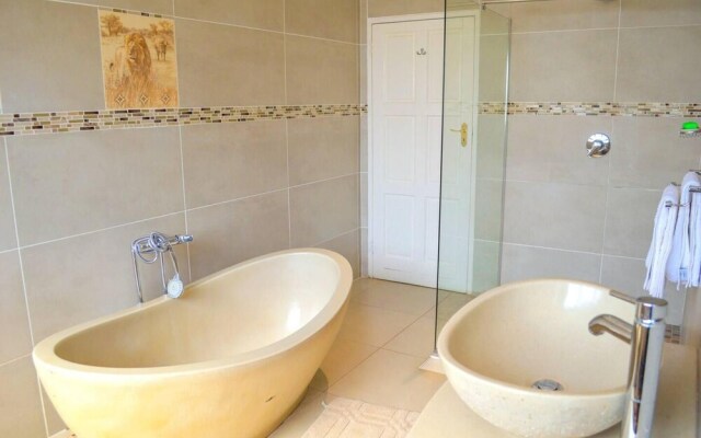 Mount Pleasant - Luxurious 4-bed Villa