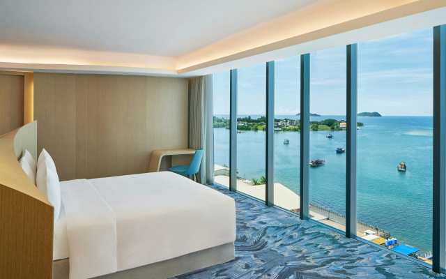 Le Meridien Kota Kinabalu – Guest Rooms – Kota Kinabalu