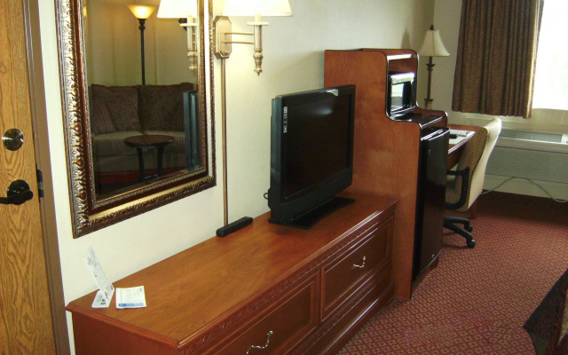 All American Inn and Suites