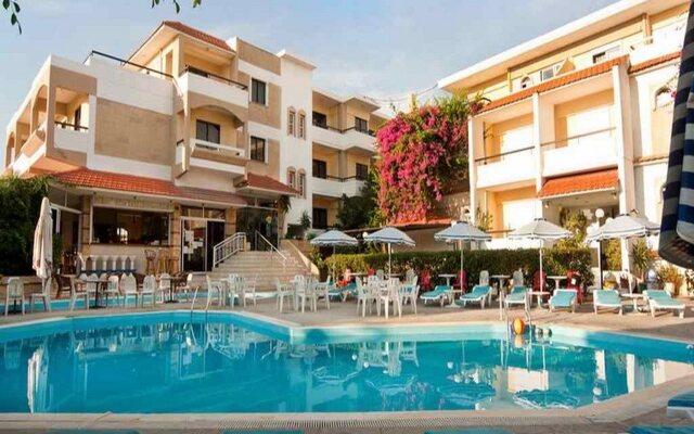 Kassandra Hotel