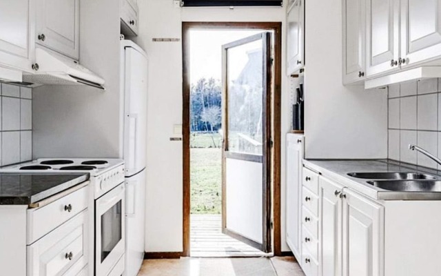 6 Person Holiday Home in Löttorp