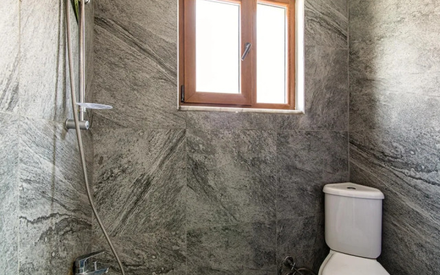 Single House Luminous and Chic Flat in Fatih