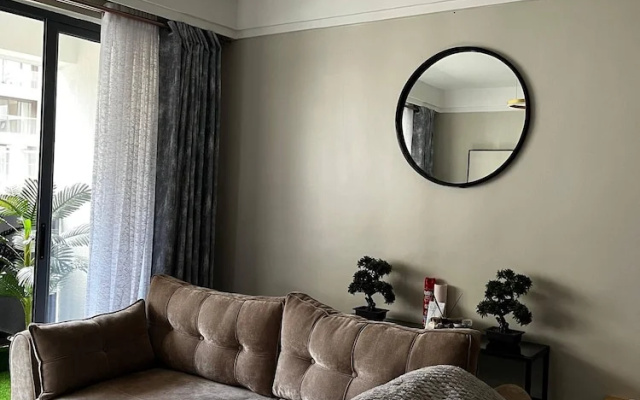 Nairobi Airbnb - Fast Wifi, Swimming Pool, gym