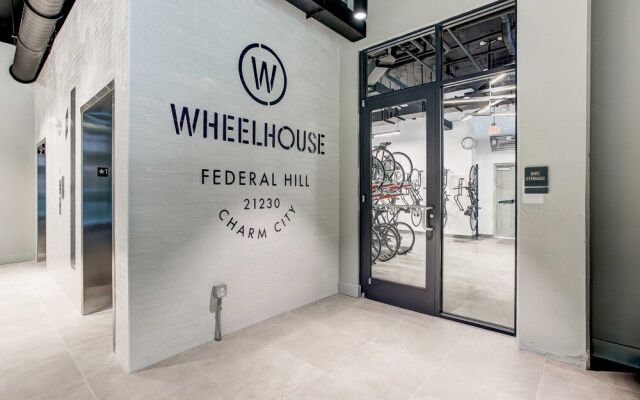 Luxury Apt Near Convcenter, Stadiums, & Harbor